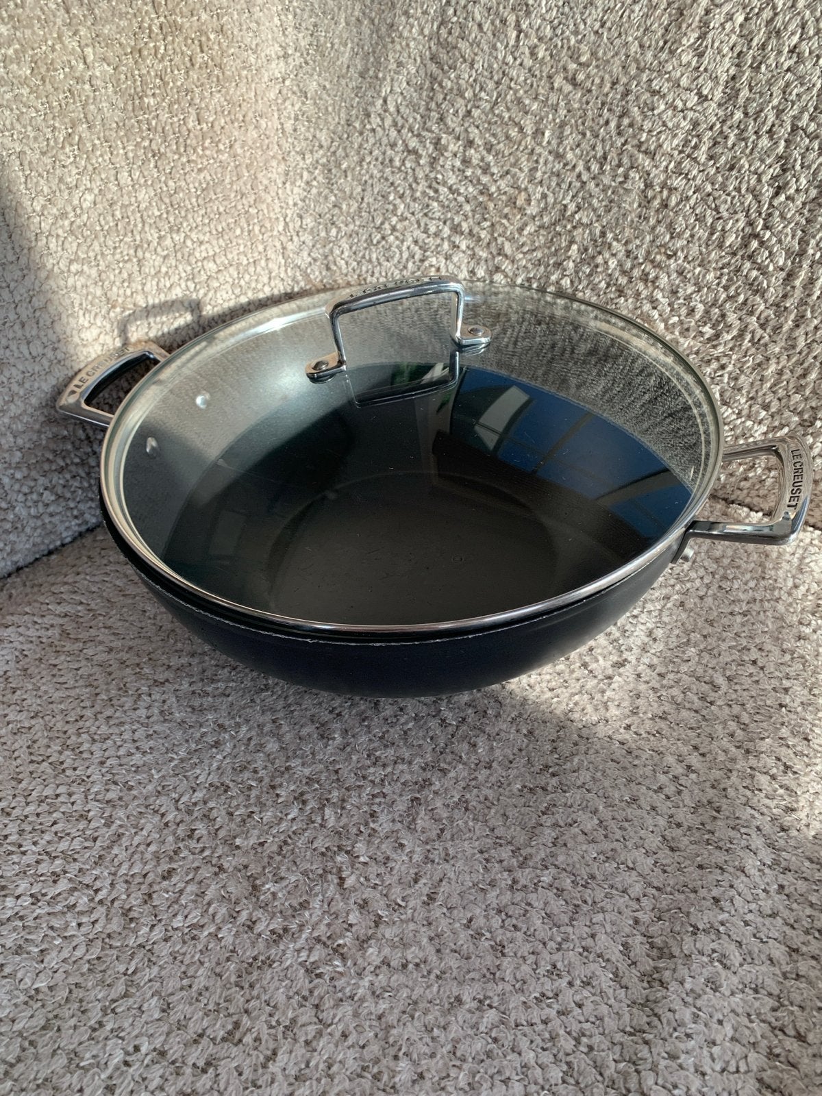Le Creuset les Forgées Wokpan 32cm met glazen Deksel, Huis en Inrichting, Keuken | Potten en Pannen, Overige materialen, Gebruikt
