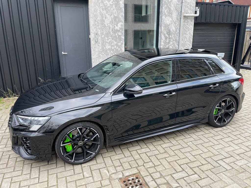 Audi A3 RS3 (HULK)Tfsi 400pk S-tronic Quattro 2022 Zwart, Auto's, Automaat, 4 cilinders, Zwart, Vierwielaandrijving