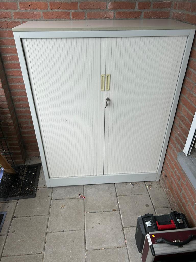 Kast met 2 planken, Ophalen, 50 tot 100 cm, Minder dan 100 cm, Met slot