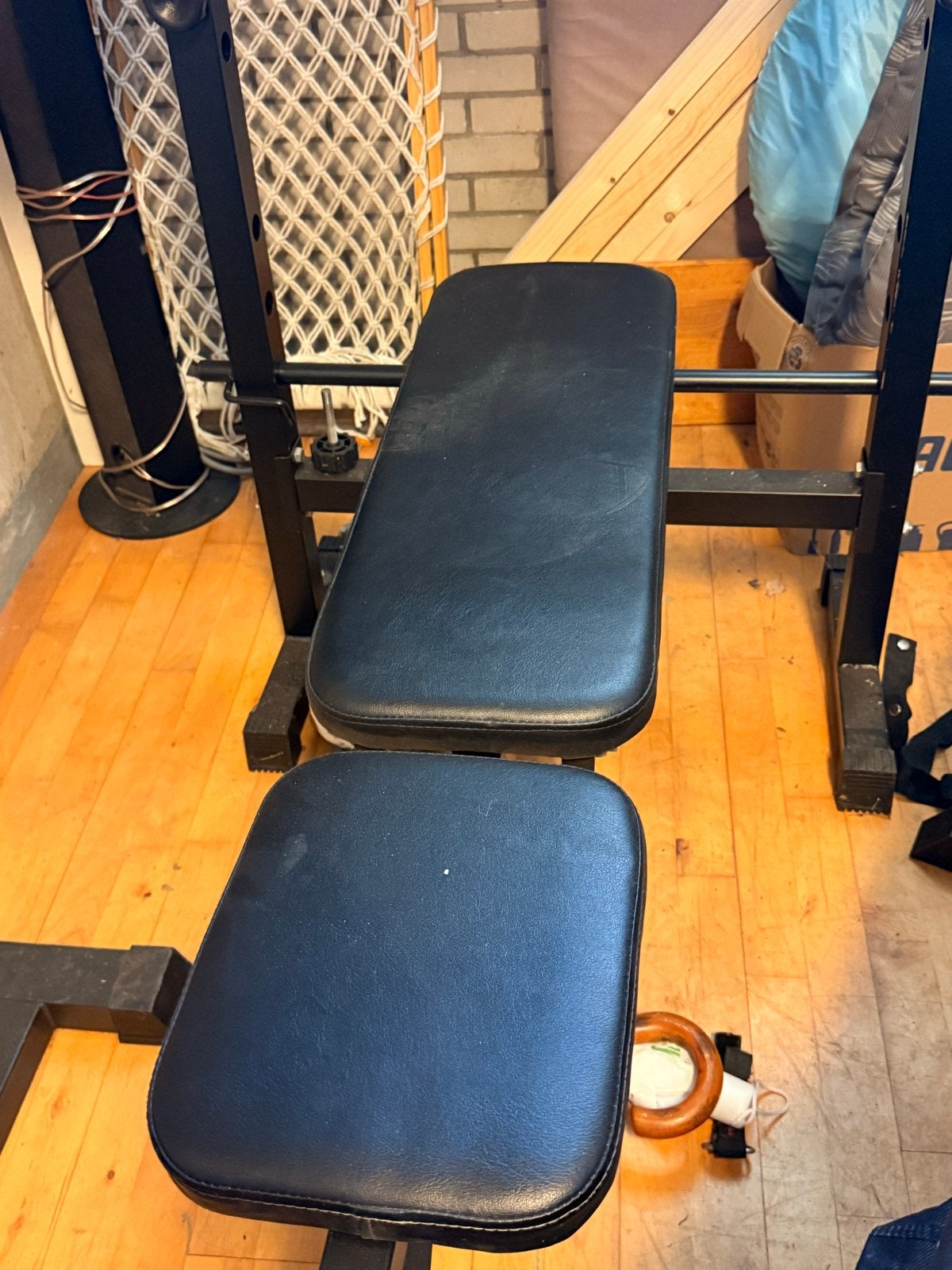 Bench press bank met stang (licht verbogen), Ophalen, Gebruikt, Borst, Fitnessbank