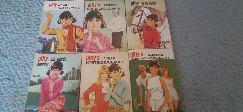 Complete serie Pitty naar kostschool van Enid Blyton, Boeken, Ophalen of Verzenden, Gelezen