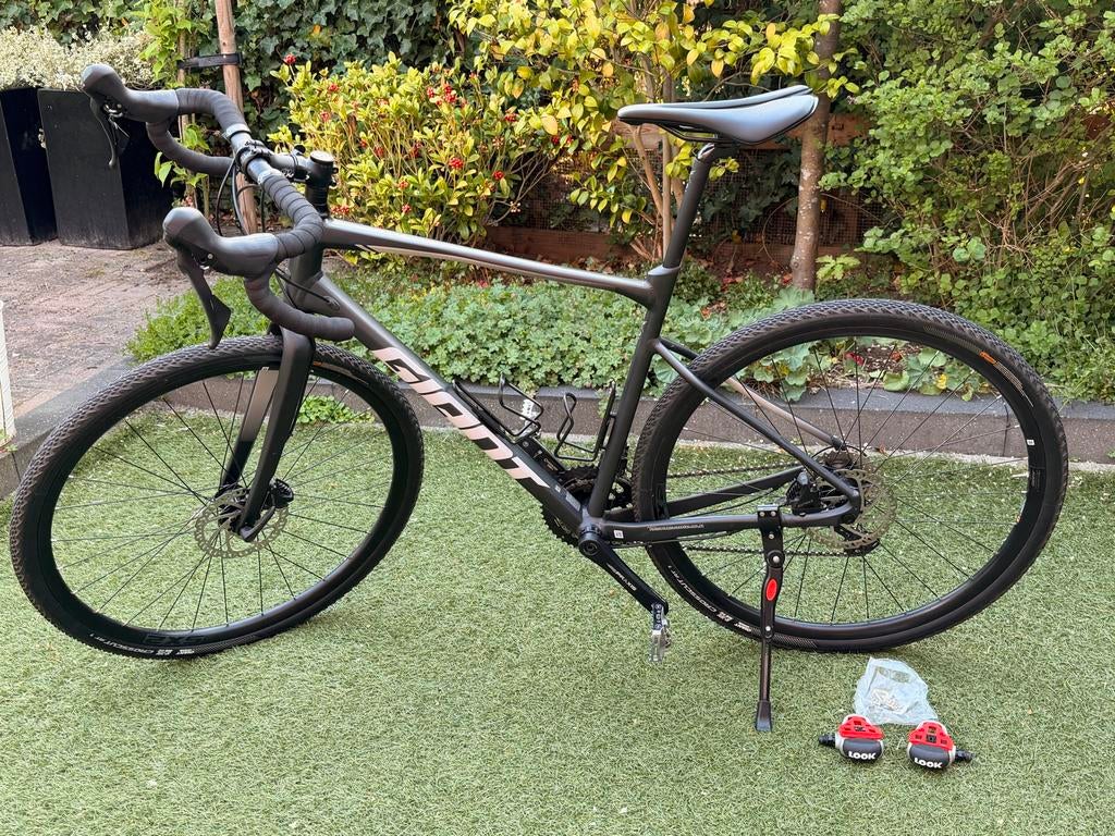 Giant Revolt Gravelbike, Ophalen, 28 inch, Giant, Zo goed als nieuw