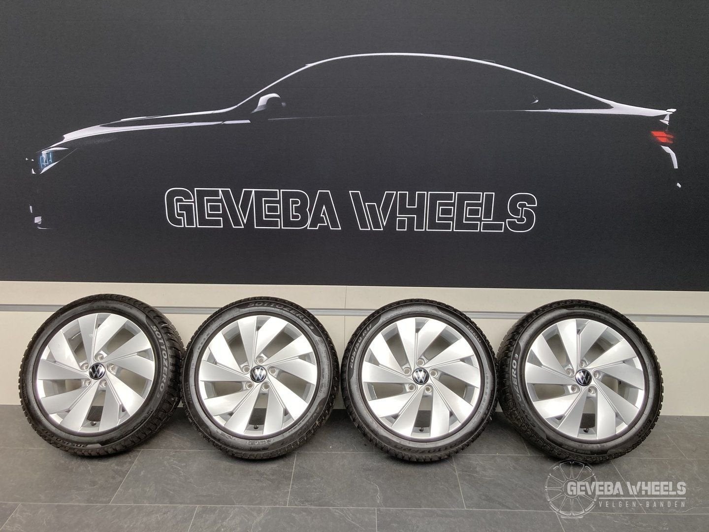 17” originele Volkswagen Golf 8 Belmont velgen winterbanden, Gebruikt, -, -, Banden en Velgen