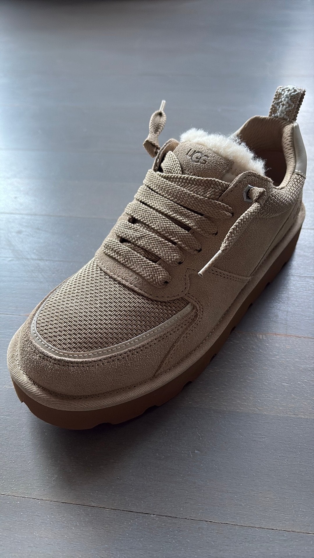 Nieuwe UGG sneakers - Beige, maat 41, Ophalen of Verzenden, Nieuw, Beige, Sneakers of Gympen