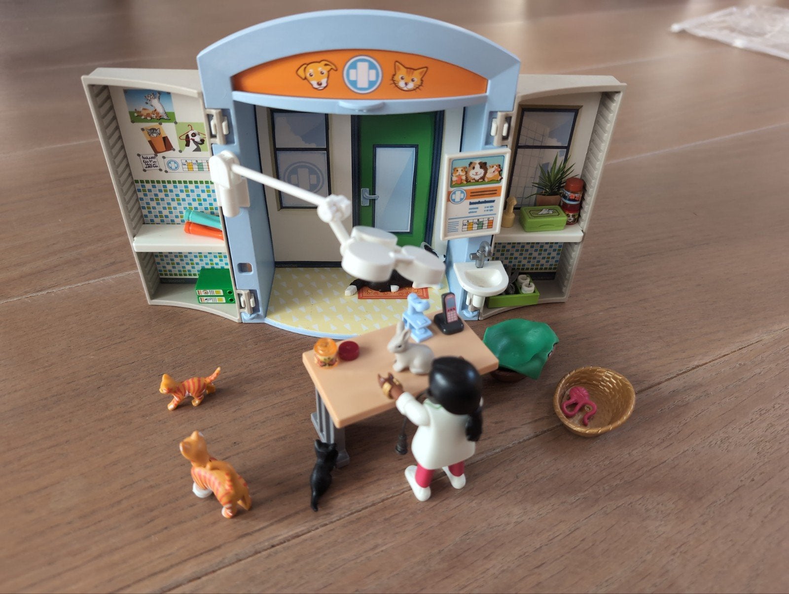 Playmobil 70309 Dierenkliniek met Dieren en Accessoires, Ophalen, Gebruikt, Jongen of Meisje