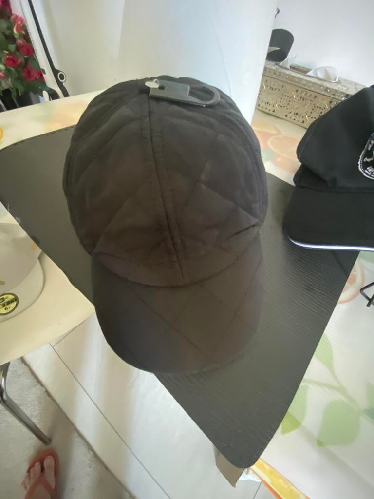 Petten zwart kleur, Ophalen of Verzenden, Zo goed als nieuw