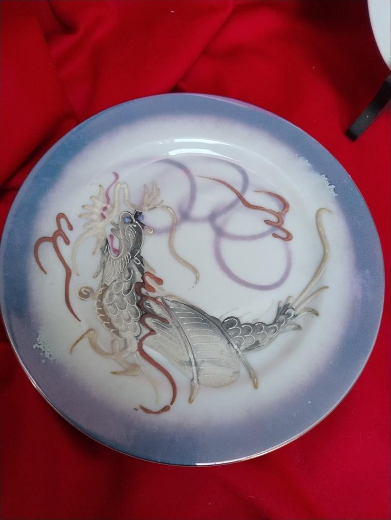 Drakenbordjes/Gutani Moriage Geisha bordjes porselein, Antiek en Kunst, Ophalen of Verzenden