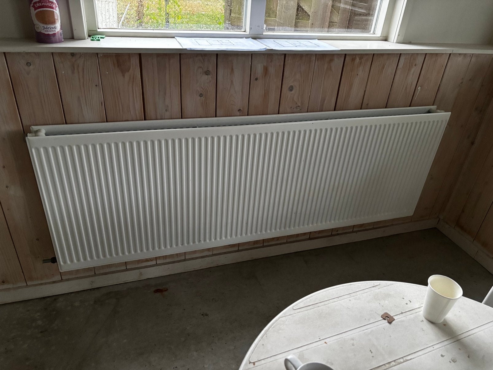 Witte radiator, zgan. 180cm bij 60cm, Ophalen, Zo goed als nieuw, Radiator, 30 tot 80 cm