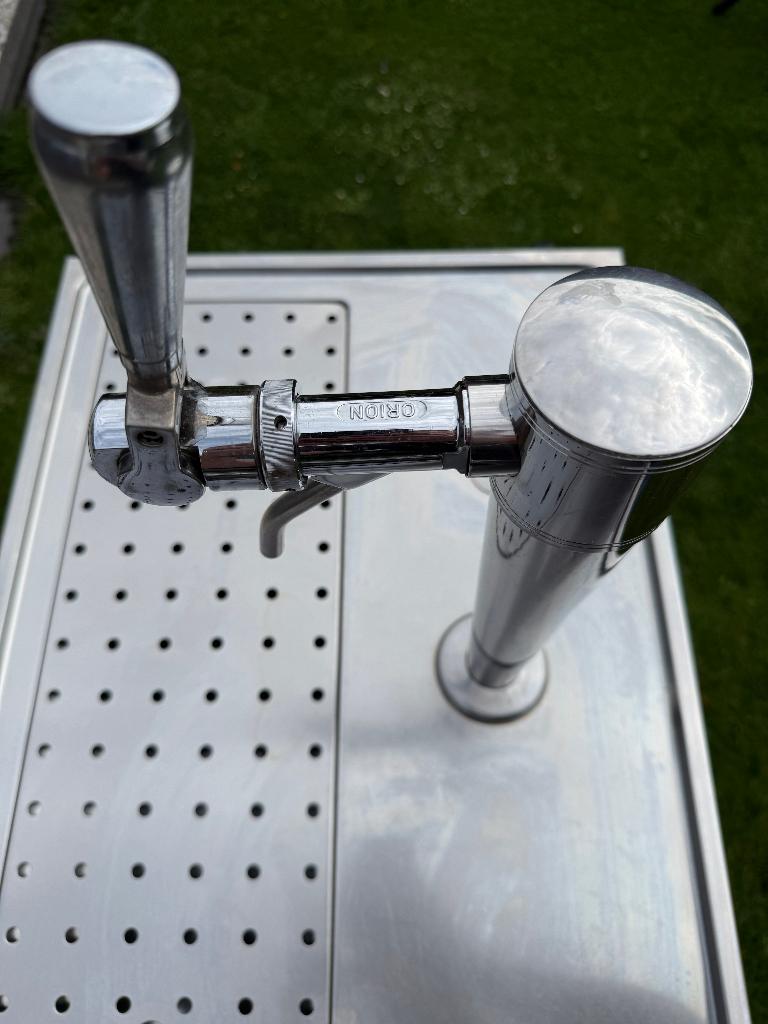 Huren: Biertap 1,20 M + spoelbak incl. CO2 - Gratis levering, Verzenden, Nieuw, Overige