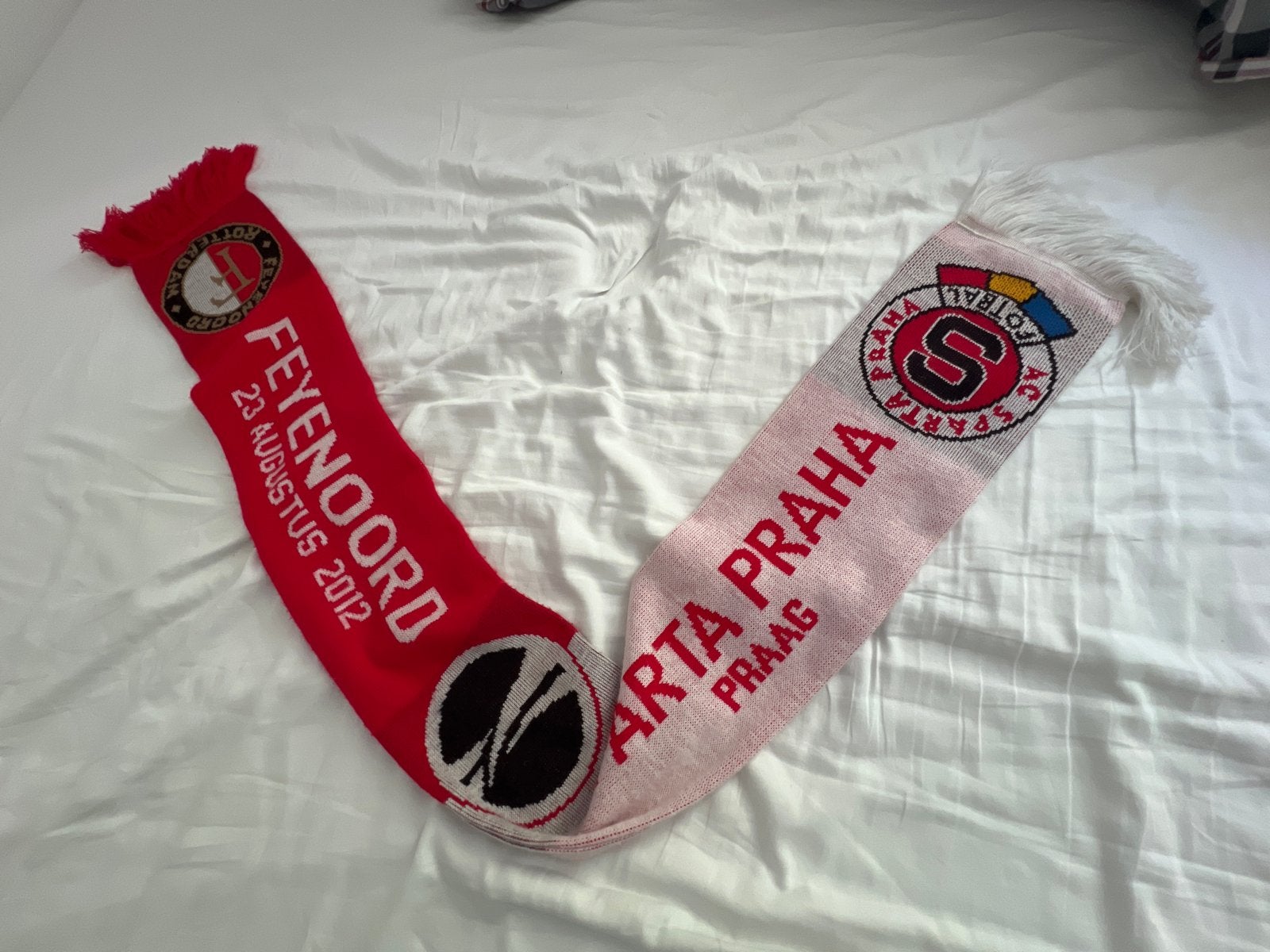 Feyenoord Sjaals prijs voor 2, Verzamelen, Ophalen of Verzenden, Zo goed als nieuw, Feyenoord, Vaantje of Sjaal