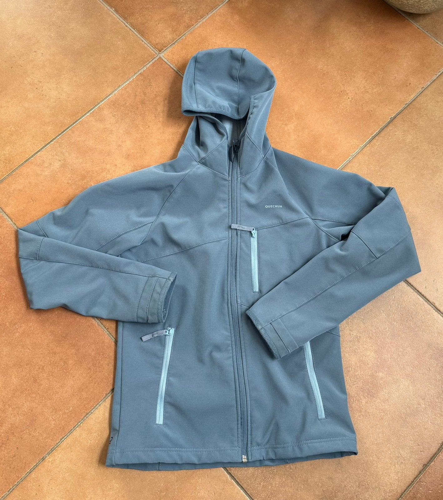 Softshell jas Decathlon maat 141-150, Ophalen of Verzenden, Zo goed als nieuw, Meisje, Jas