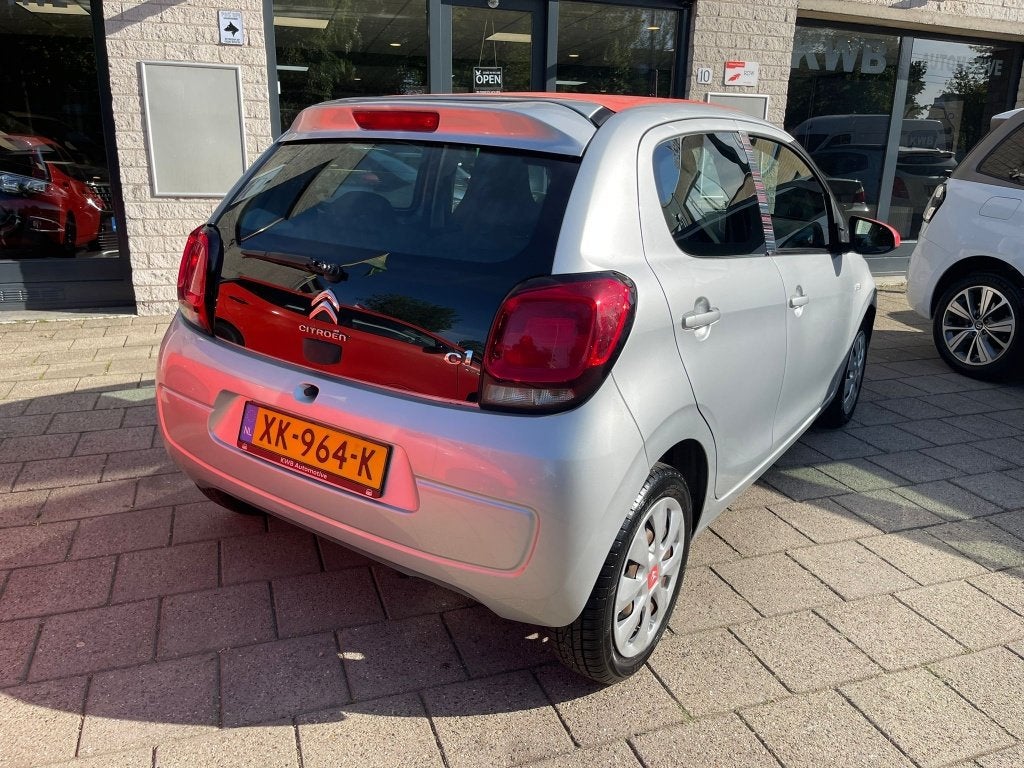 Citroën C1 1.2 PureT AirS Shine Cabrio Radioscherm D-riem V, Euro 5, Gebruikt, 1199 cc, 840 kg