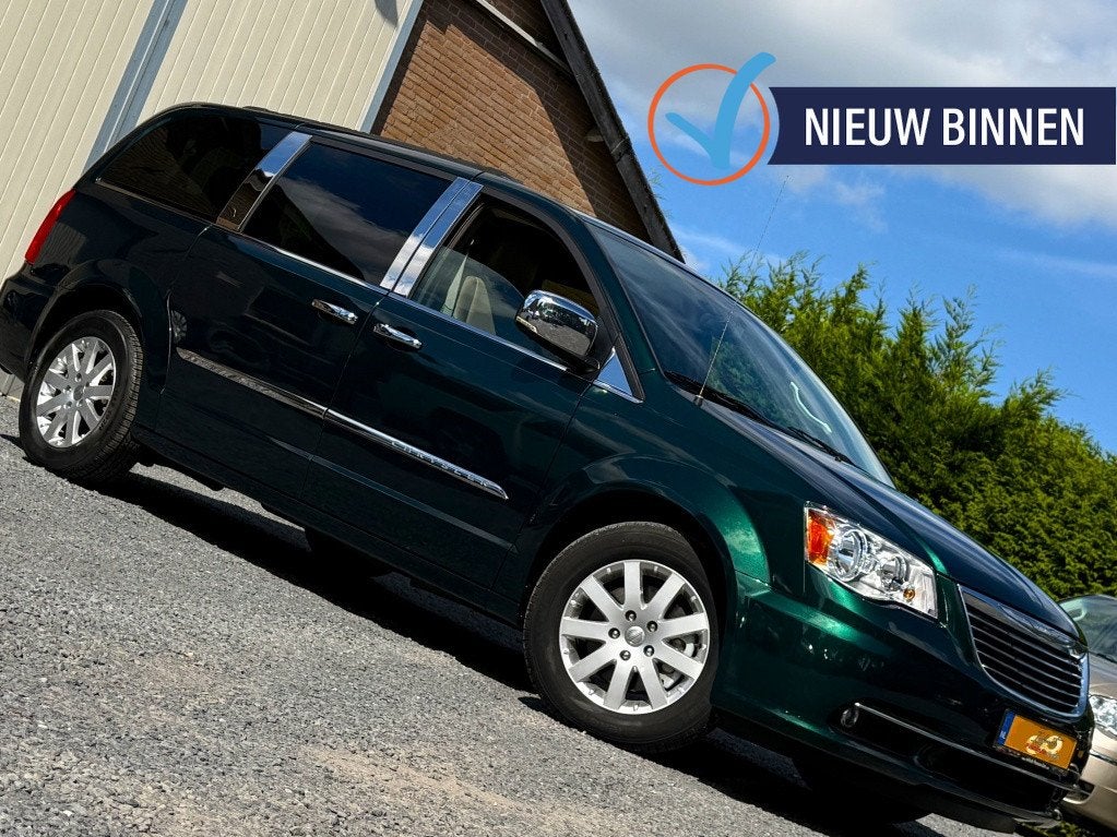 Chrysler Grand Voyager 3.6 V6 LIMITED J.DAIMLER EMERALD-GREE, Gebruikt, Zwart, Grand Voyager, Parkeersensor