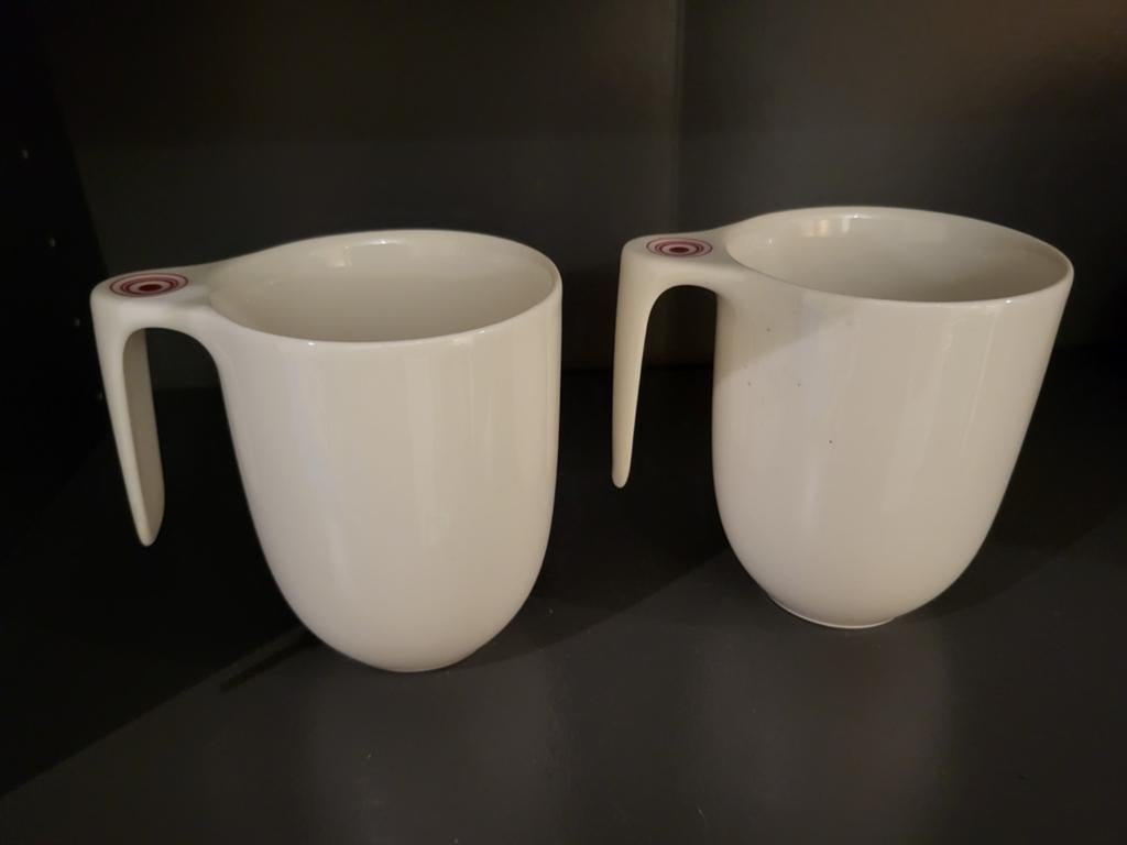 VIVO Villeroy & Boch koffiemokken - set van 2, Ophalen of Verzenden, Zo goed als nieuw, Effen, Kop(pen) en/of Schotel(s)