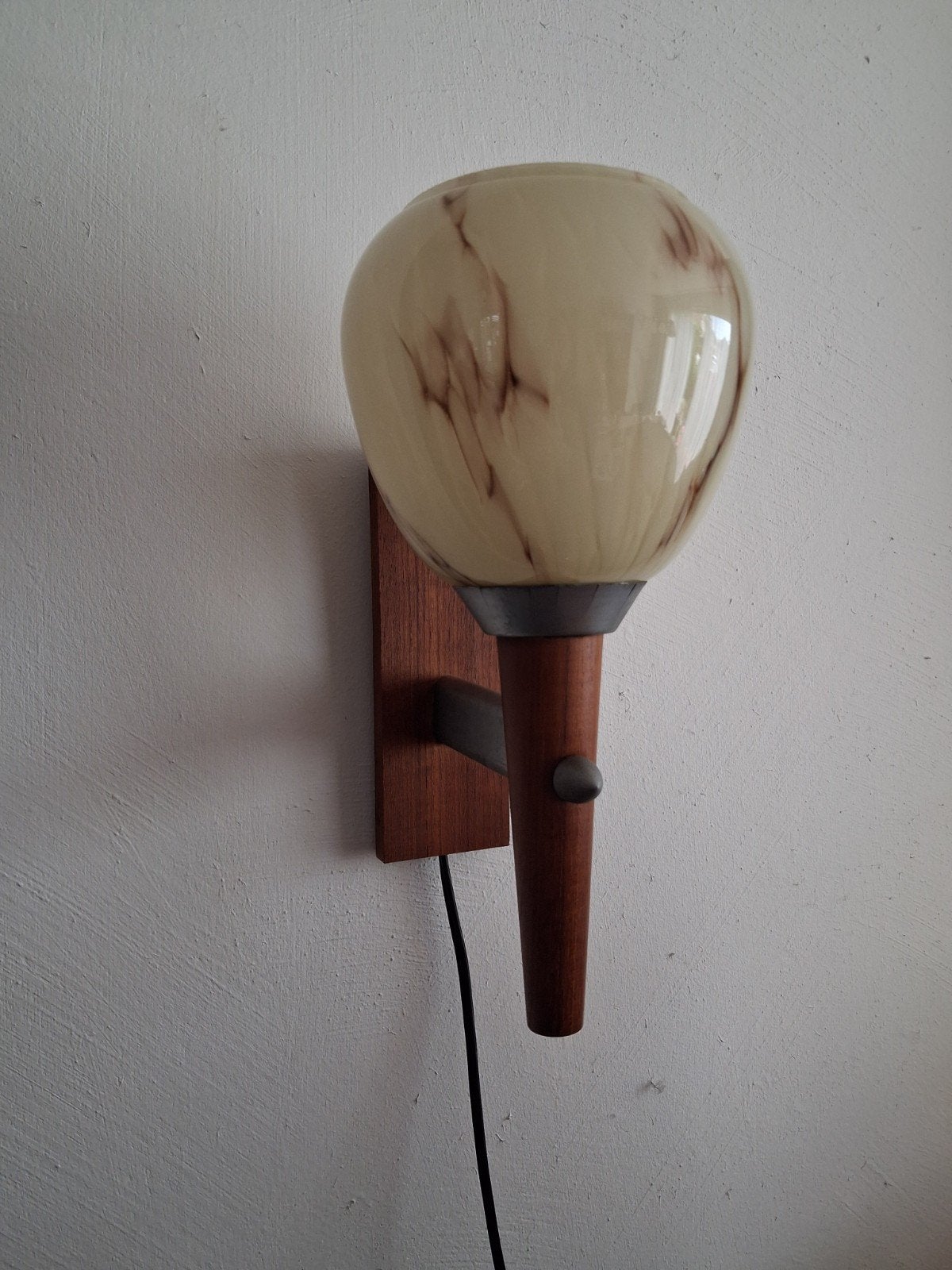 Vintage mid century teak Scandinavische wandlamp, Ophalen of Verzenden, Gebruikt, Glas