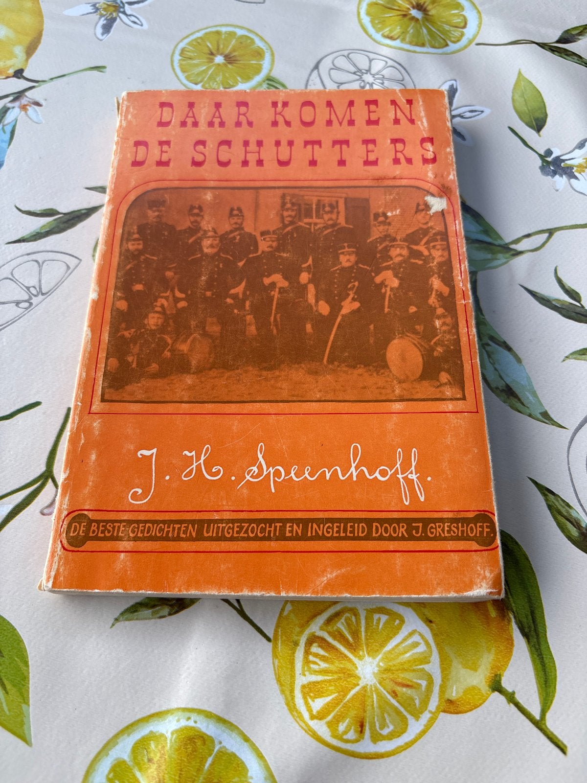 Daar Komen De Schutters - J.H. Speenhoff (Gedichten), Ophalen of Verzenden, Gelezen, Eén auteur