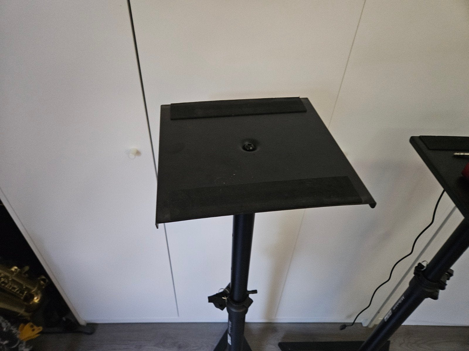 2 studio monitor stands, Ophalen, Gebruikt
