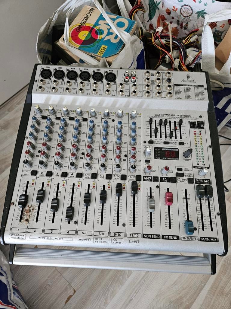Behringer Europower PMP1000 Powermixer, Ophalen of Verzenden, ., ., .