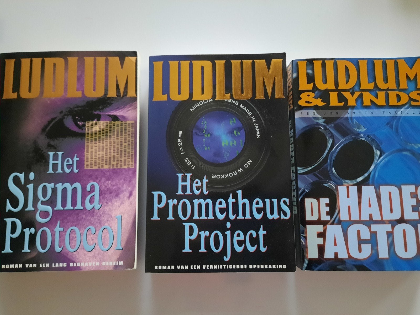 3 mooie boeken van Ludlum
Totaalprijs, Ophalen of Verzenden, Zo goed als nieuw