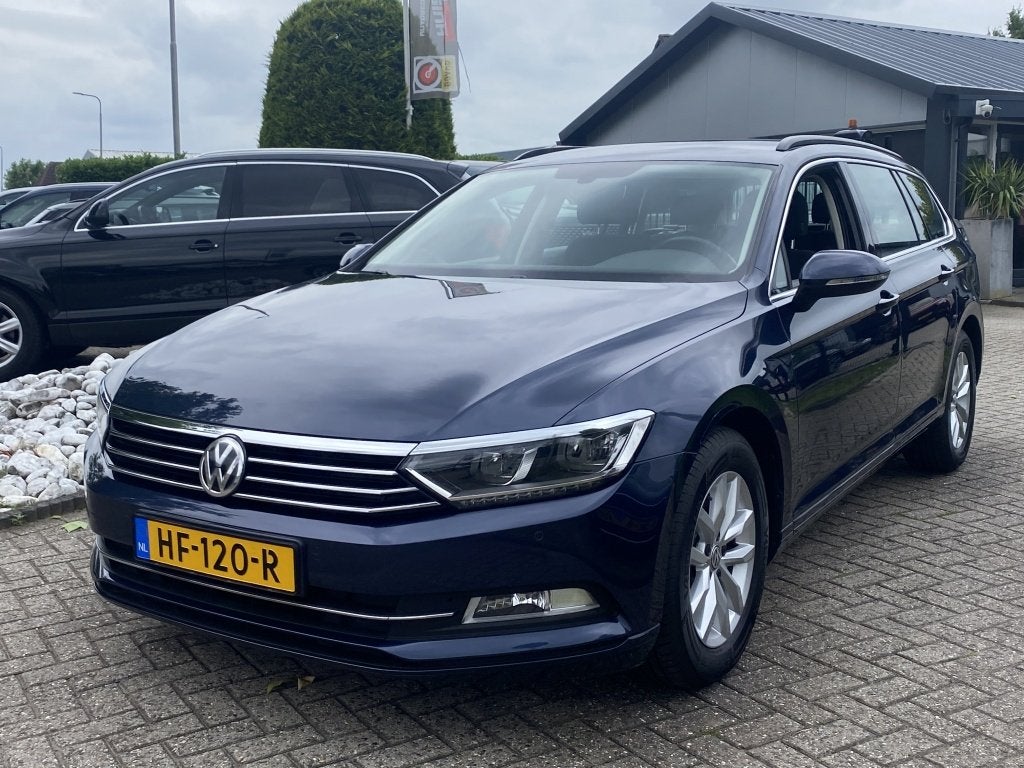 Volkswagen Passat Variant 1.4 TSI LED 2015 NL Auto Trekhaak, Auto's, Voorwielaandrijving, 125 pk, Gebruikt, Euro 6