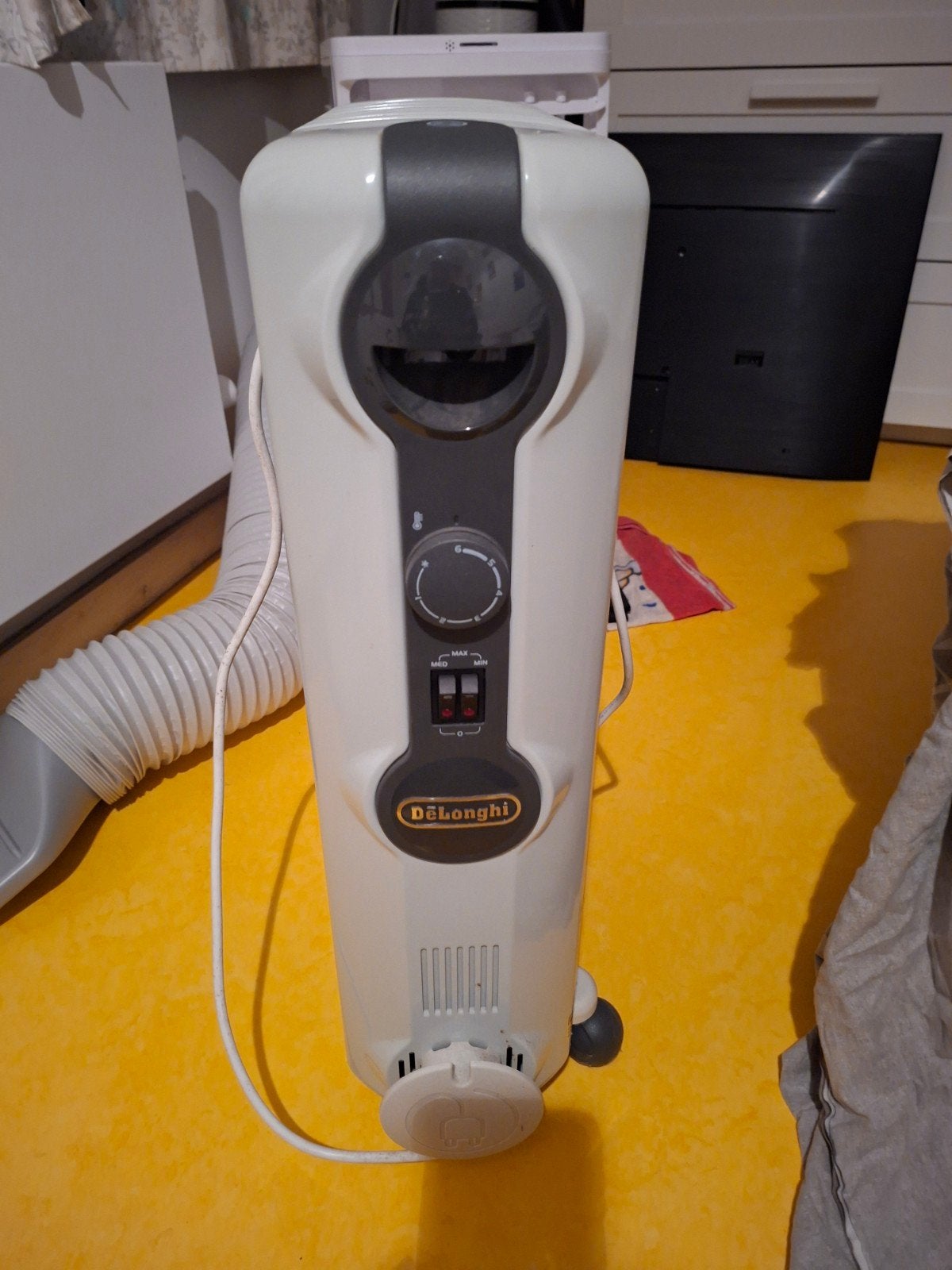 Nieuwe De'Longhi oliekachel, slechts 1x gebruikt, Ophalen
