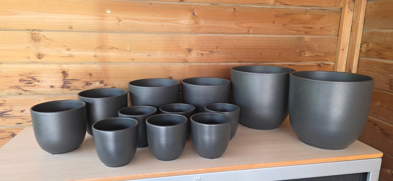 13 bloempotten 1 koop, Ophalen, Kunststof, Minder dan 30 cm, Rond