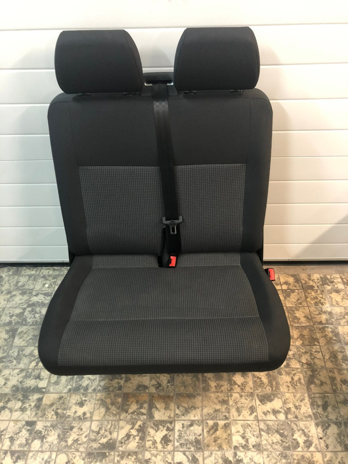 VW TRANSPORTER T6 T6.1 BIJRIJDERSBANK BANK DOUBLE GRIDD BEKL, Auto-onderdelen, Ophalen, Volkswagen