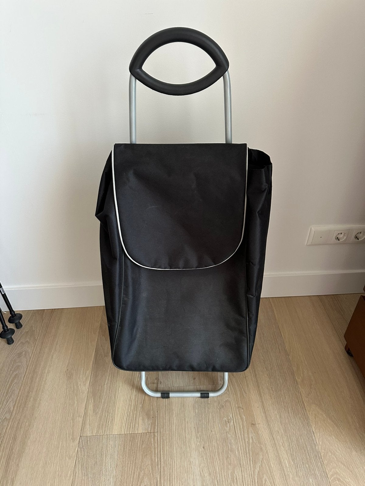 Boodschappentrolley, 30 cm of meer, Zwart, 80 cm of meer, Zo goed als nieuw