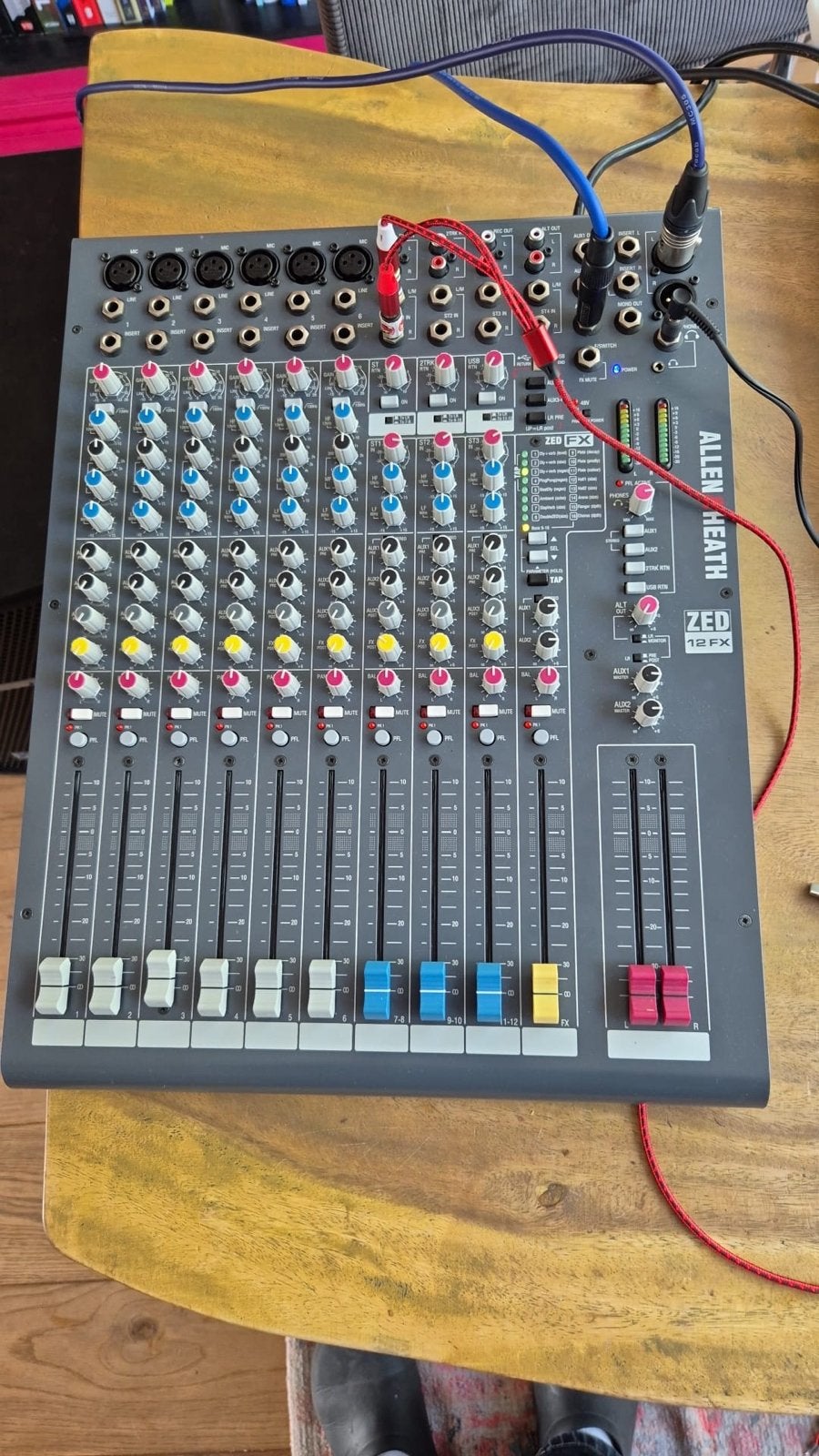 Allen & Heath ZED 12 FX Mengpaneel - Nieuwstaat, Microfooningang, Ophalen of Verzenden, Nvt, Nvt