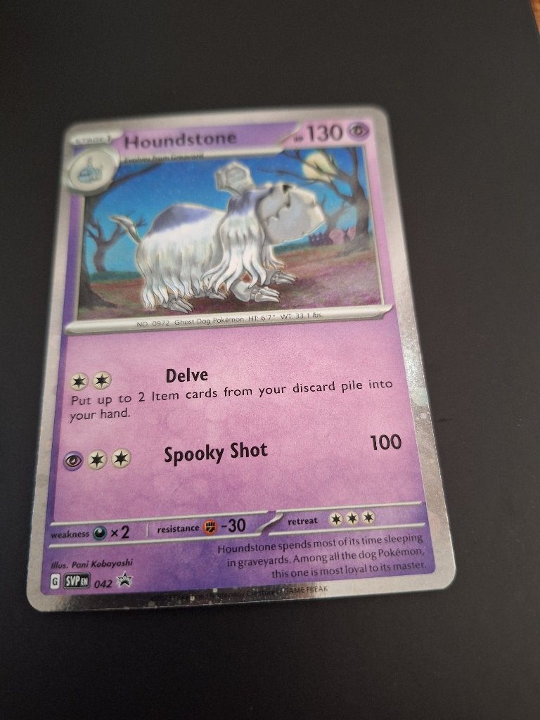 Pokemon – Houndstone (SVP 042) – Promo card, Ophalen of Verzenden, Nieuw, Losse kaart, Foil