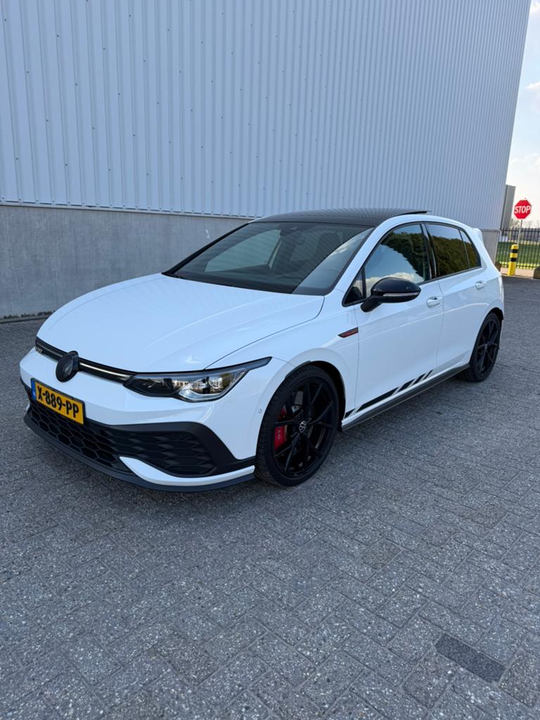 Volkswagen Golf 8 2.0 GTIClubsport 300PK 2021 PANO LEDER VOL, Auto's, LED verlichting, 4 cilinders, 1984 cc, Wit
