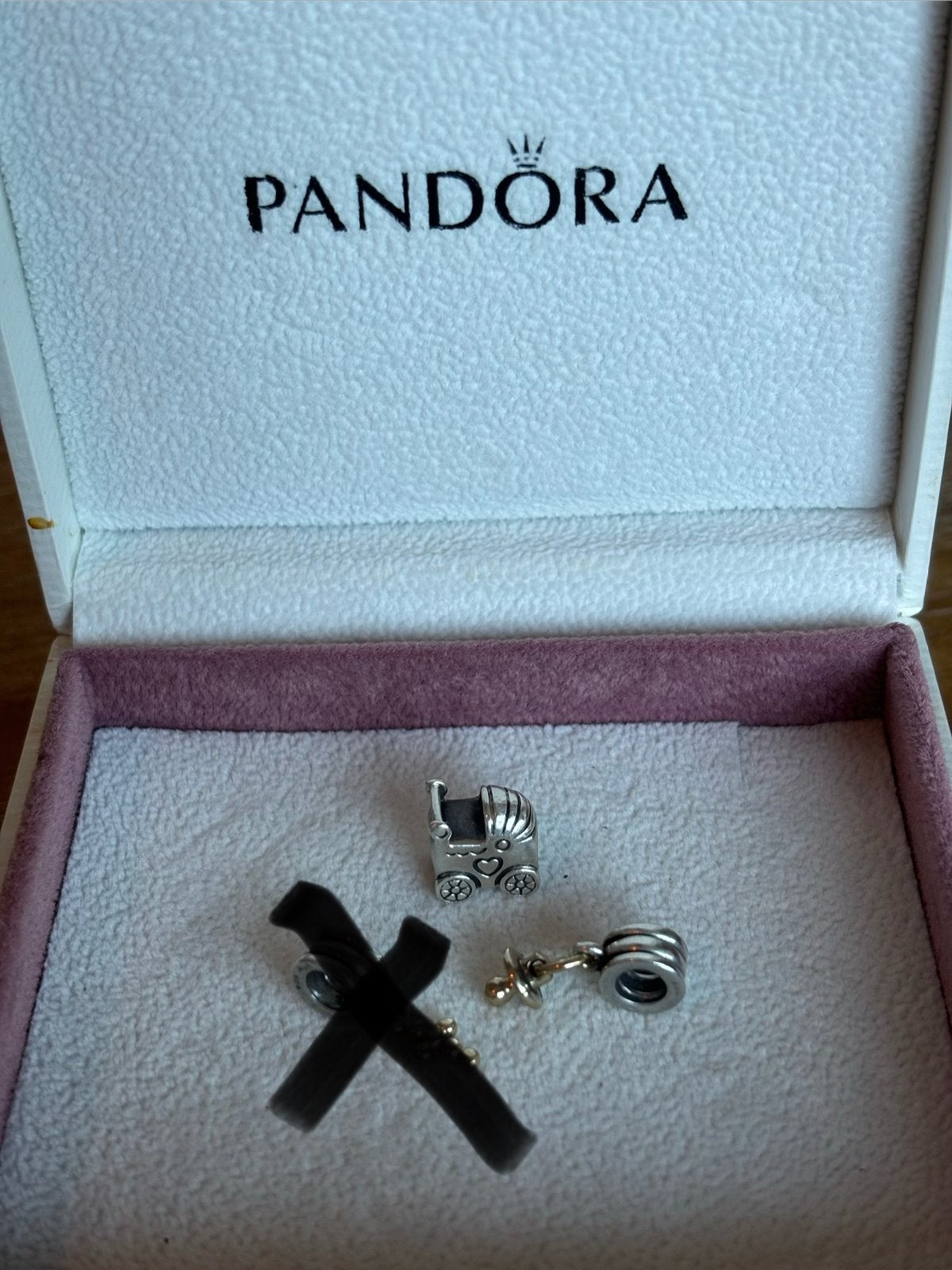 Pandora bedels zilver met gouden hangertje per stuk, Sieraden, Tassen en Uiterlijk, Pandora, Ophalen of Verzenden, Zo goed als nieuw