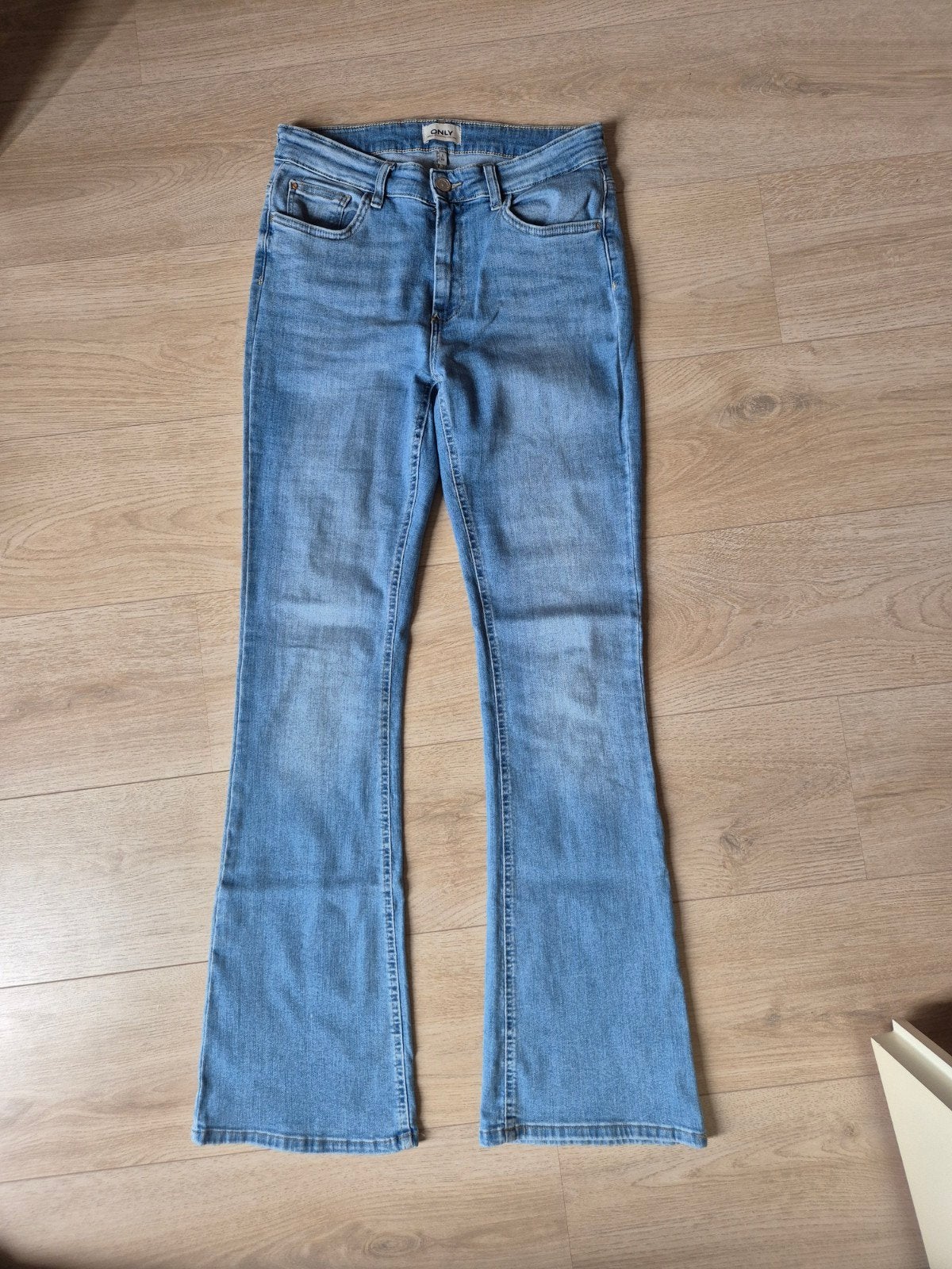 Flared jeans/spijkerbroek blauw van Only Blush mt L/32 NIEUW, Kleding | Dames, Spijkerbroeken en Jeans, Ophalen, Only, Blauw, Nieuw