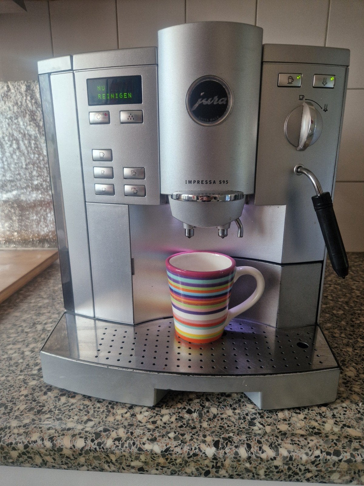 En goede staat jura Impressa S95, Ophalen of Verzenden, Zo goed als nieuw, Koffiemachine