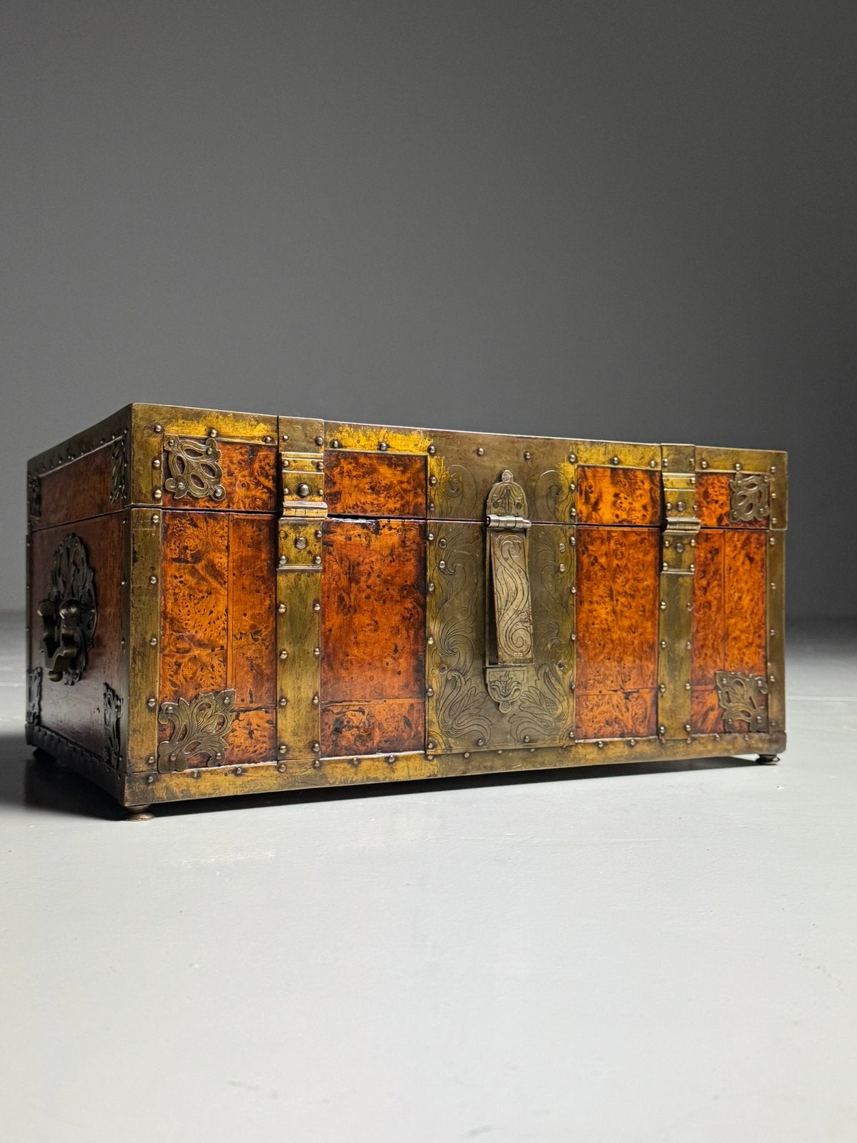 Engelse kist strongbox ca. 1700, Ophalen, Gebruikt, Minder dan 50 cm