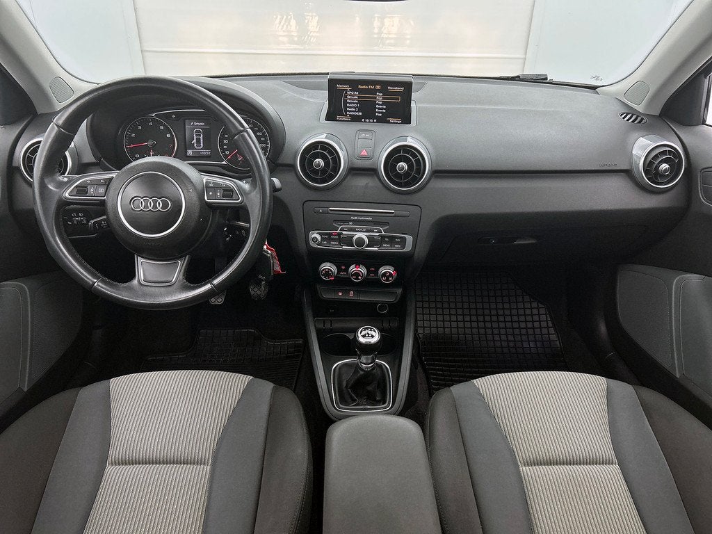 Audi A1 Sportback 1.0 TFSI Design Pro Line Plus (PANORAMADAK, Voorwielaandrijving, Euro 6, 95 pk, Leder en Stof