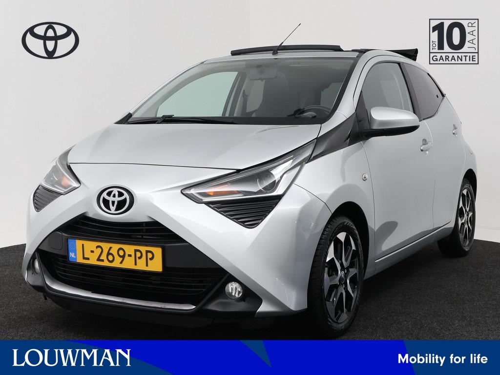 Toyota Aygo 1.0 VVT-i x-joy cabrio | Apple CarPlay / Android, Auto's, Toyota, 12 maanden, Stof, Gebruikt, 4 stoelen
