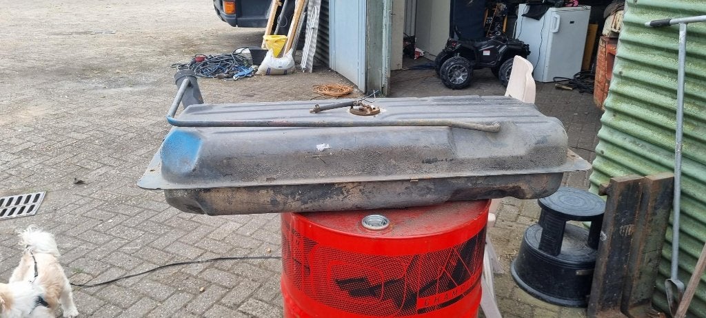 dieseltank mercedes tn 308, Auto-onderdelen, Ophalen, Gebruikt