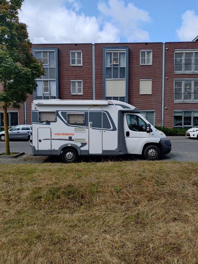 Compacte maar complete camper klaar voor vakantie, Caravans en Kamperen, Campers, Weinsberg, Koelkast, Tot en met 3, Particulier