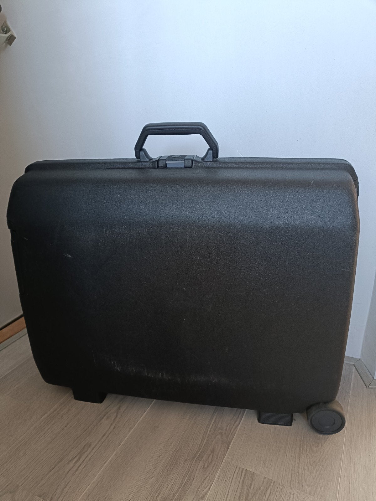 reiskoffer, 30 cm of meer, Gebruikt, Zwart, Wieltjes