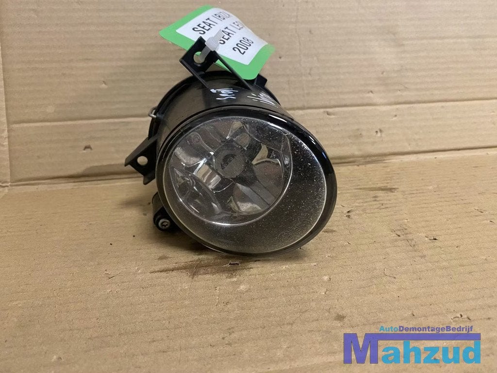 SEAT IBIZA 3 LEON Links mistlamp 2004-2011, Gebruikt, Autovia A-2, Km 585 585
08760  Martorell, ES, Ophalen of Verzenden, SEAT S.A.
