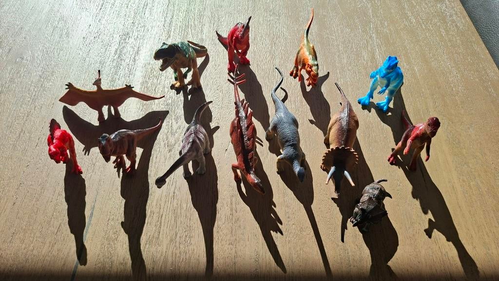Dinosaurus (Dino) speelgoed figuren 13 stuks, Ophalen of Verzenden, Zo goed als nieuw