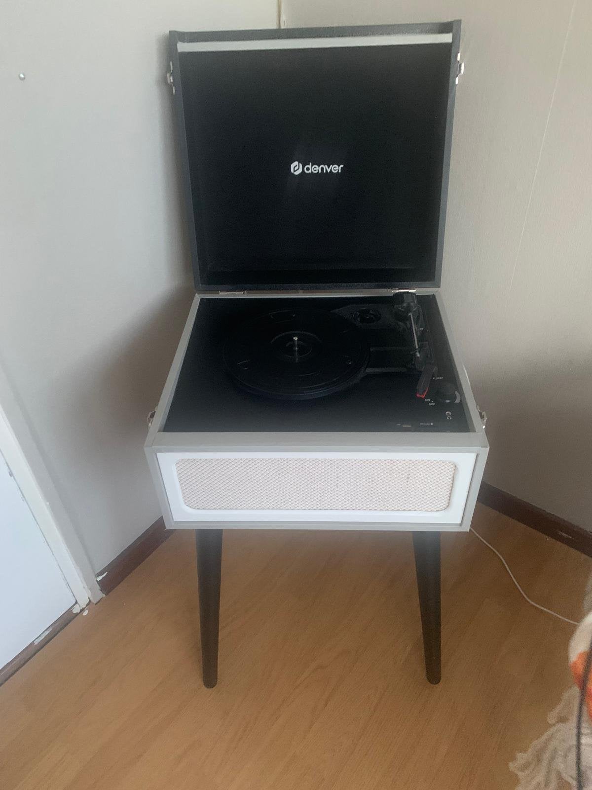 Denver Retro Platenspeler met Stand - Mooi Model, Ophalen, Gebruikt, Platenspeler, Overige merken