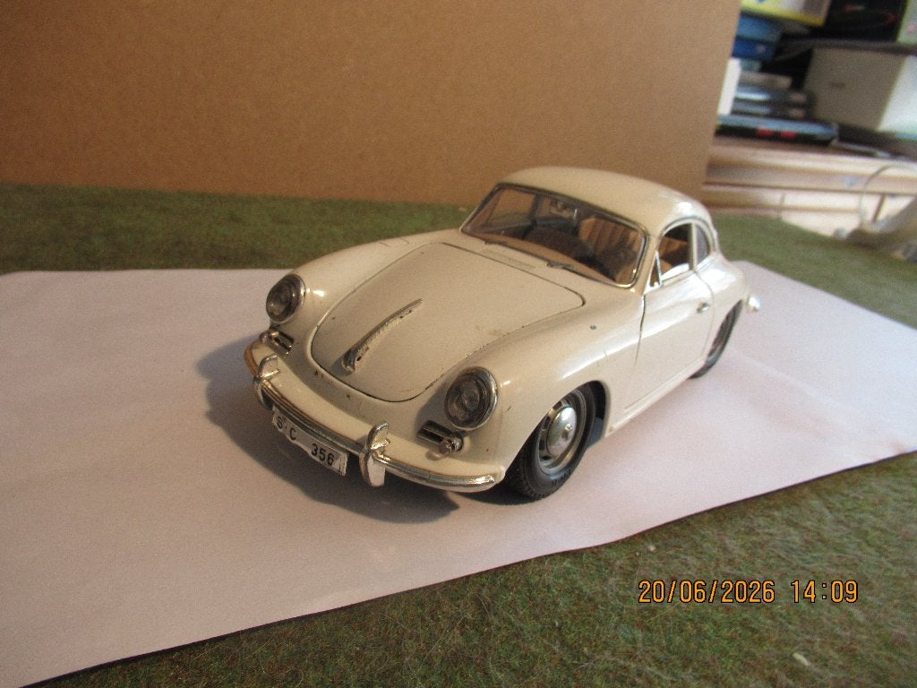 Bburago   Porsche  356 B, Ophalen of Verzenden, Gebruikt, Auto, Bburago