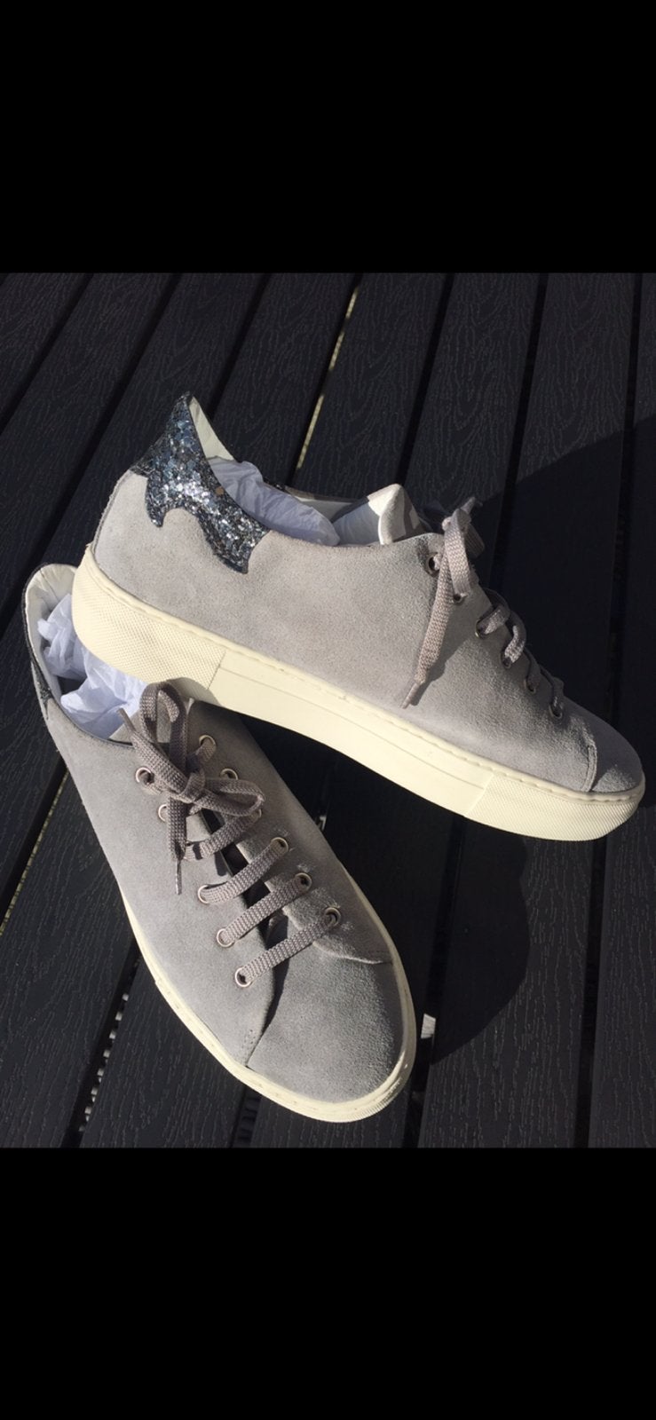 Grijze suede dames sneakers maat 39. Merk Fiamme., Kleding | Dames, Ophalen of Verzenden, Grijs, Sneakers of Gympen, Zo goed als nieuw