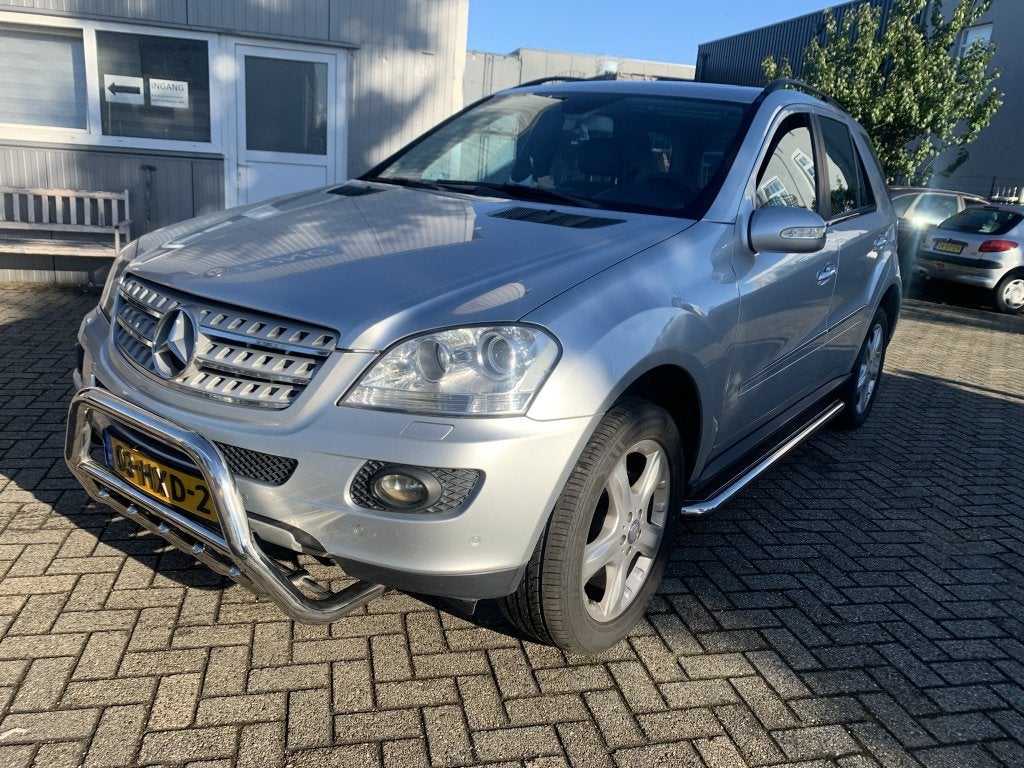 Mercedes-Benz ML W164 Sidebars met rvs trede, Auto diversen, Tuning en Styling, Niet ingevuld, Niet ingevuld, Niet ingevuld