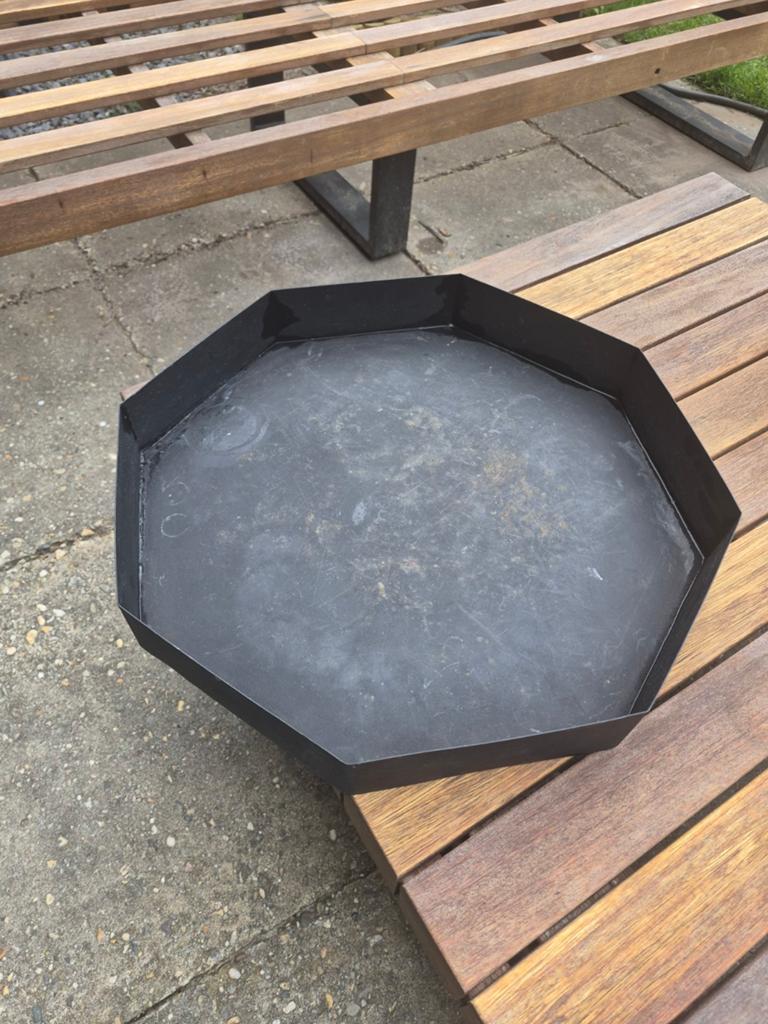 Gratis! Zwarte metalen schaal - achthoekig, Ophalen, Gebruikt, Rond, Overige materialen