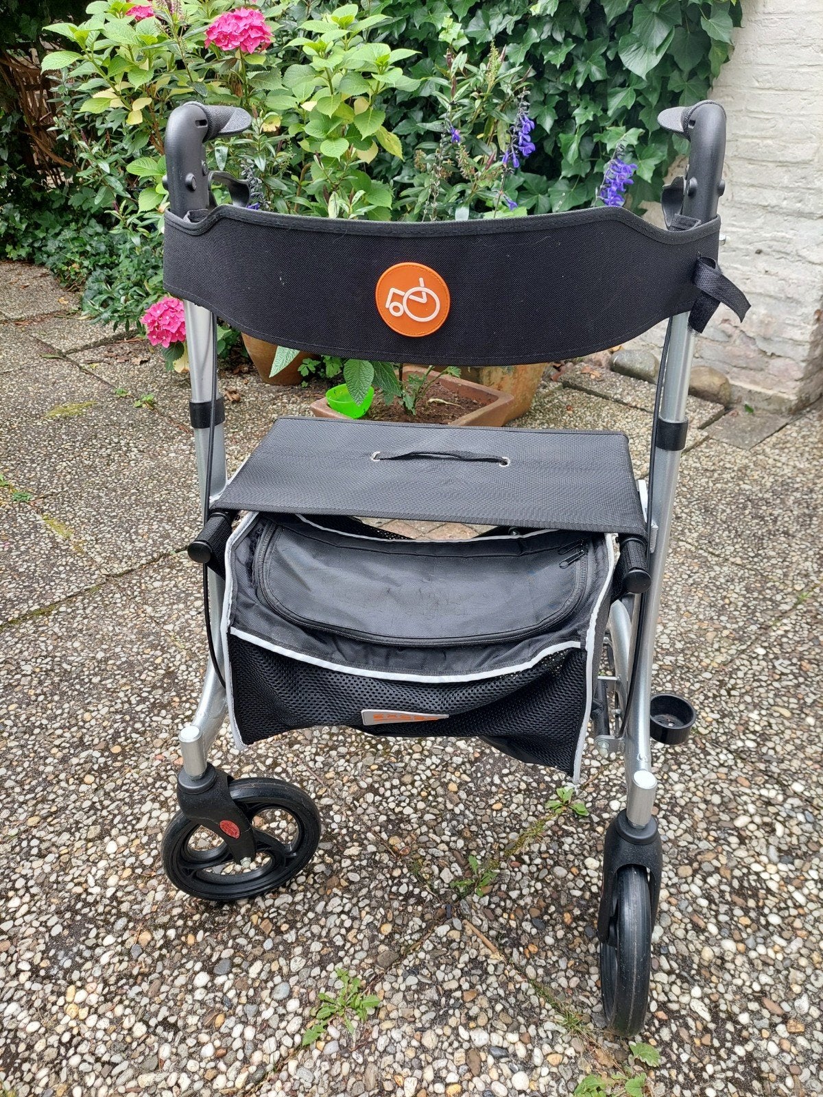 Rollator lichtgewicht, Diversen, Ophalen, Opvouwbaar, Gebruikt