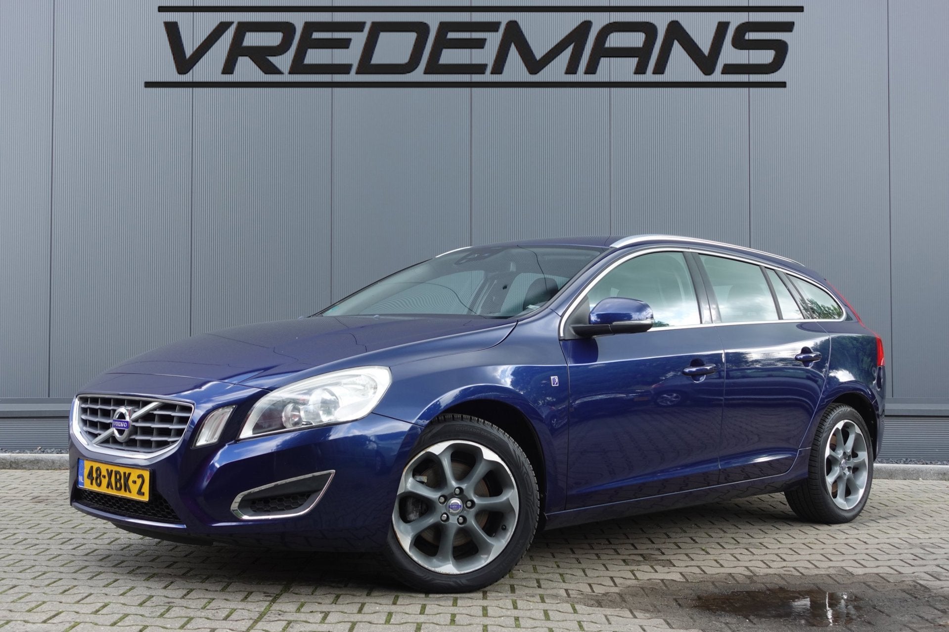 Volvo V60 1.6 T3 Ocean Race, Auto's, Voorwielaandrijving, Gebruikt, Zwart, 4 cilinders