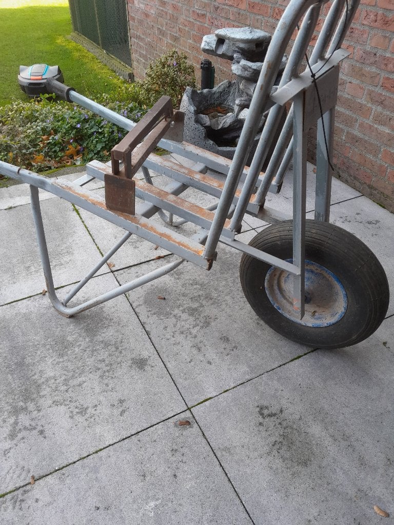 te huur steen kruiwagen en steenklem, Ophalen, Gebruikt, Handmatig, Eenwielig